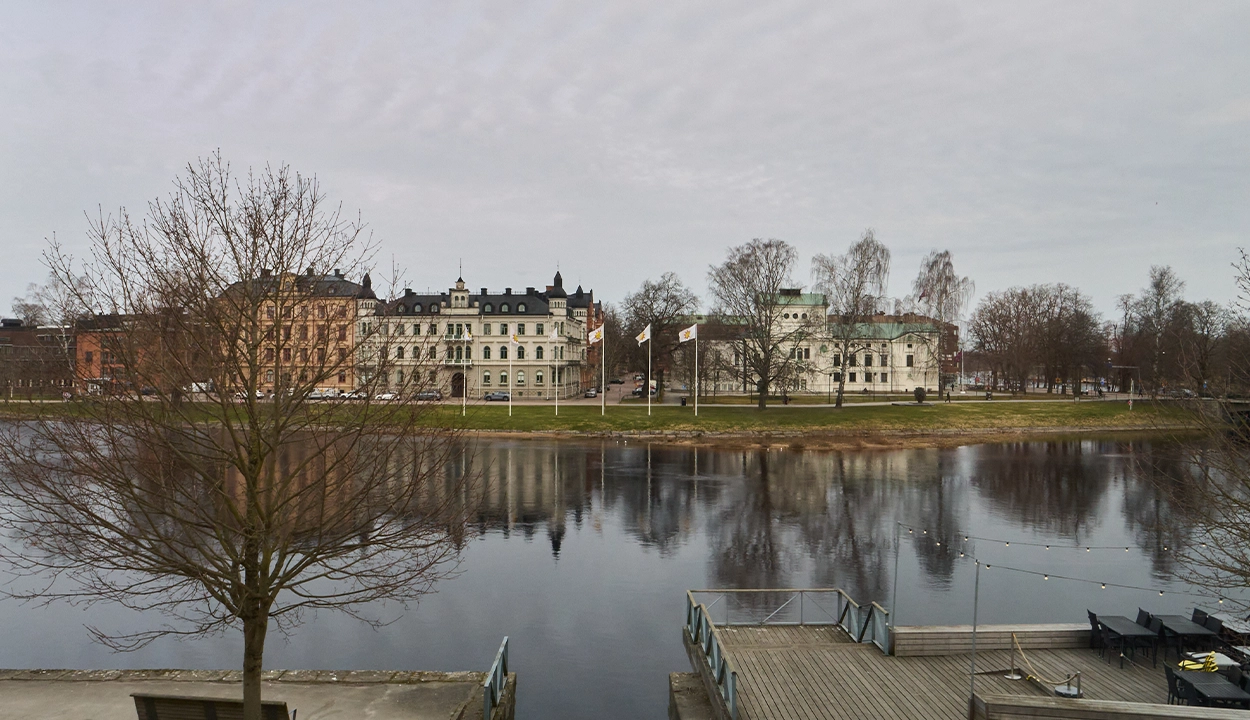 Utsikt över Klarälven och centrala Karlstad från WeAudits kontor