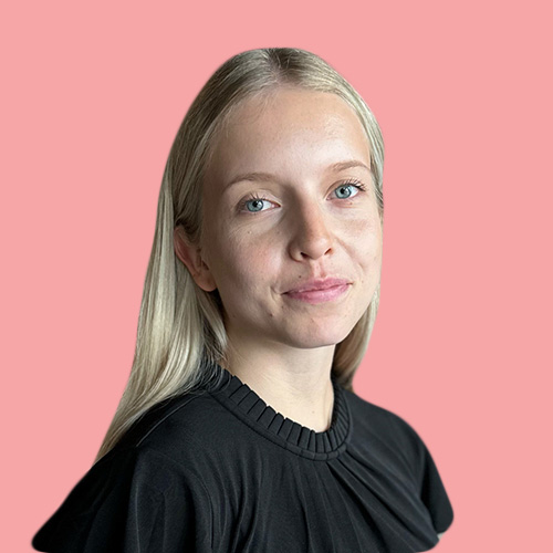 Jennifer Jansson, Revisor